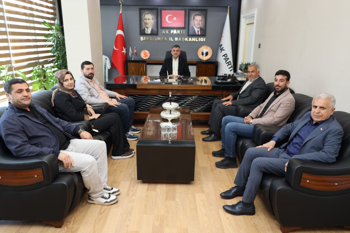 akpartiurfa's tweet photo. Gönül Dilimiz Şanlıurfa.

İl Başkanımız @milhamigunbegi, kıymetli hemşehrilerimizle bir araya geldi, sorun ve taleplerini dinledi, çözüm noktasında istişarelerde bulundu, gönül sohbetlerine ortak oldu.

Nazik ziyaretlerinden dolayı kıymetli hemşehrilerimize teşekkür ederiz. 
#SevdamızŞanlıurfa 
@RTErdogan @Akparti @abuyukgumus @hakanaksu058 @farukaytek