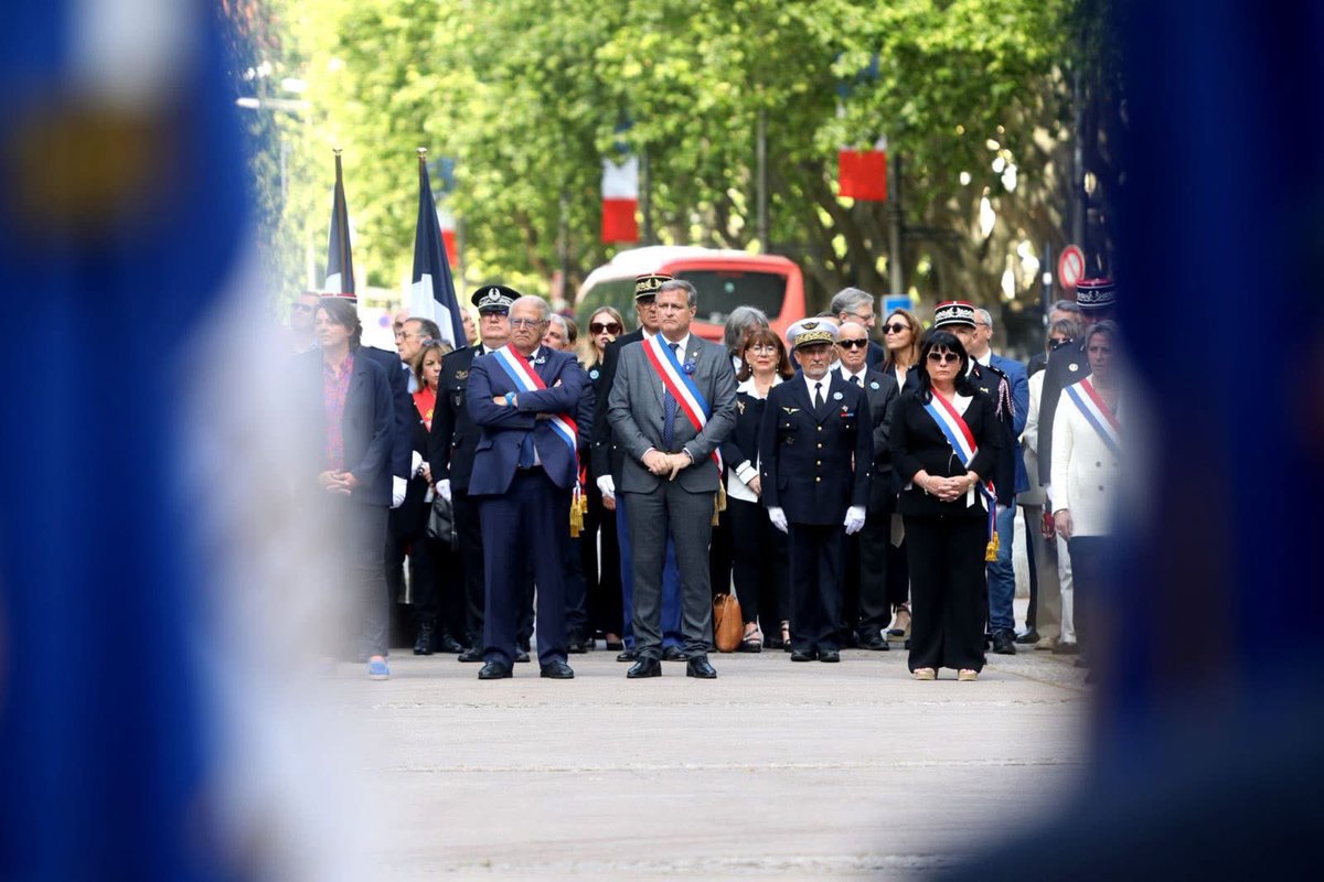 Louis Aliot tweet media