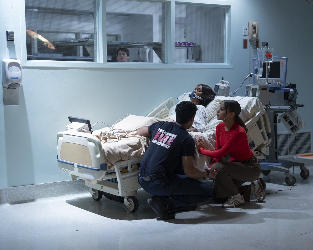 imgonnagetubuck's tweet photo. i gotta say my favorite thing about last nights episode was ravi, he was so competent and smart and hot and strong and beautiful and cautious and sweet and capable and hot and beautiful and did i mention hot? and so sooo season 10 main character worthy https://t.co/NlEUG8xWjX