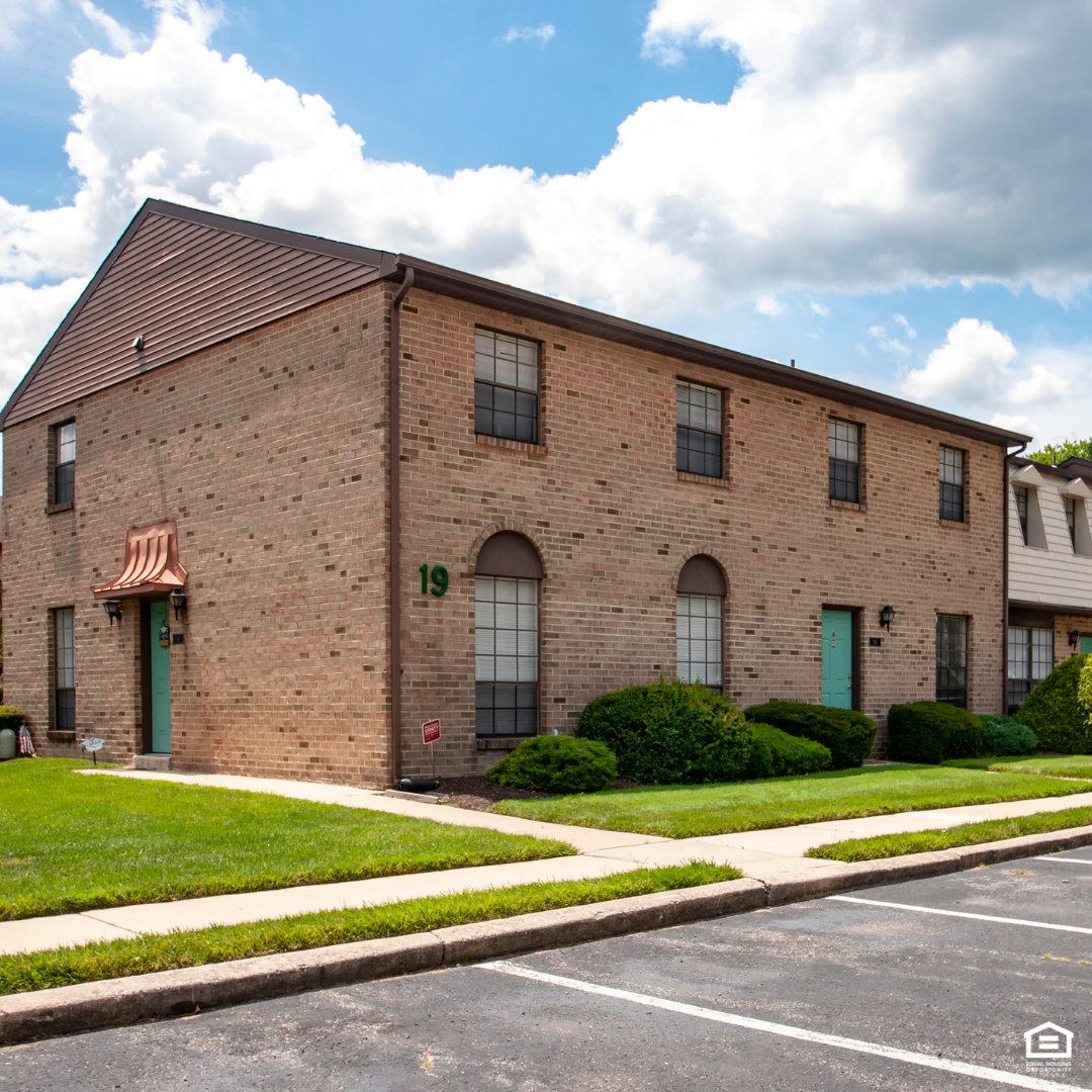 TimberRidgeNJ's tweet photo. Looking to start your apartment search in Lindenwold? Discover life at Timber Ridge, where amenities and features are tailored to your modern lifestyle.

Ready to find your new home?

Schedule a call with our team today! https://t.co/nWcijlRktr
