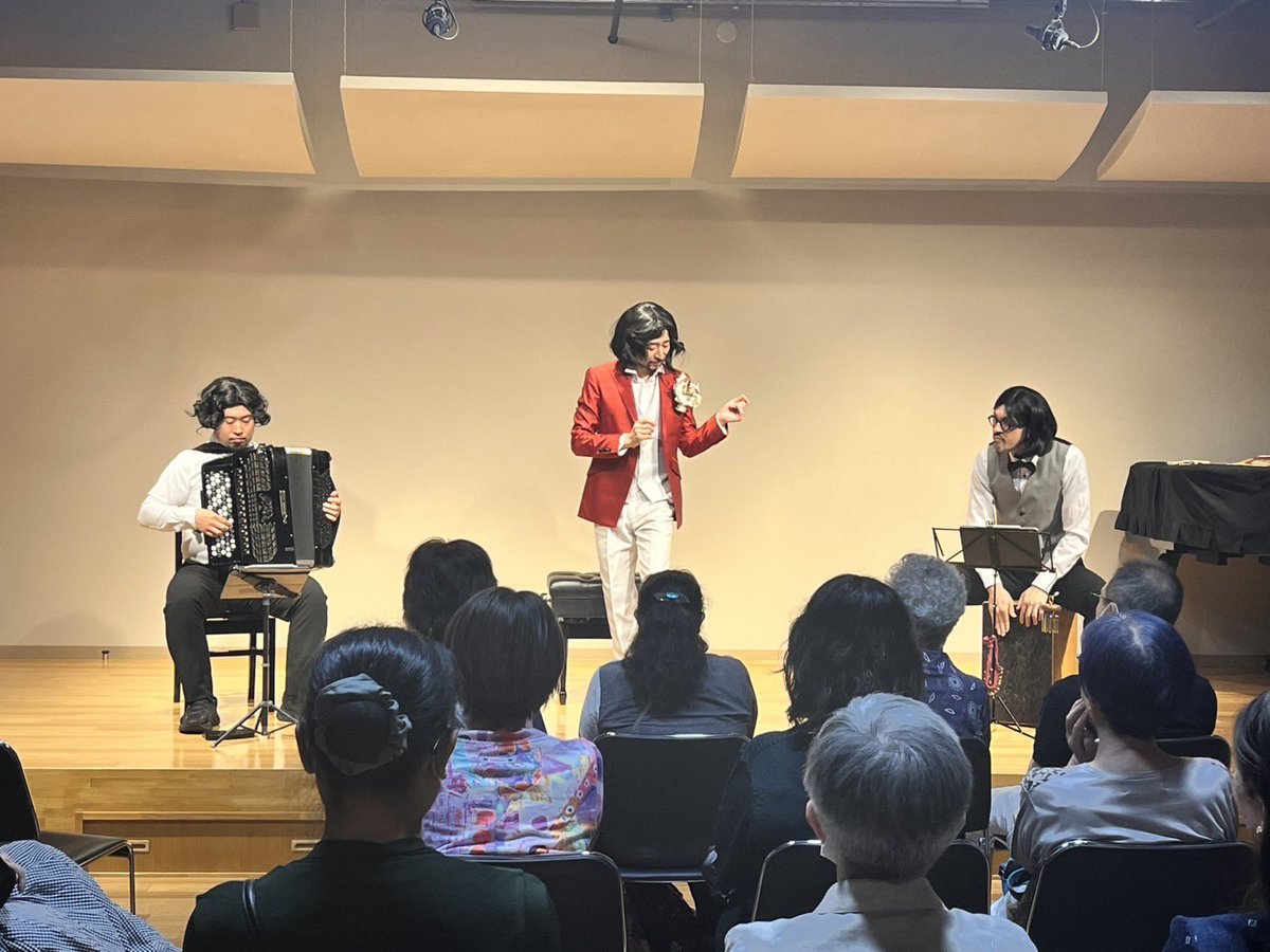 3meetyou's tweet photo. 「サンミツライブ」あの時君は若かった〜いやいや今でも若いまま！みんなでもっと若返ろうスペシャル！
無事に終演しました🐈🐈🐈
ご来場の皆様ありがとうございました☺️

次は「8月29日予定‼️」の夏祭りでお会いしましょう〜🎐 https://t.co/VXWRMAQhH5