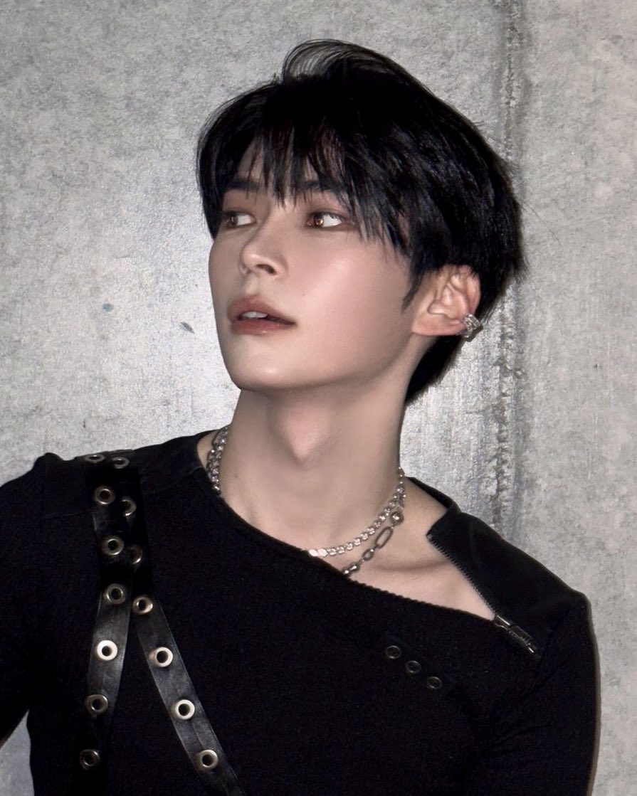sunghanbinface_'s tweet photo. https://t.co/ak1sqJl7fo