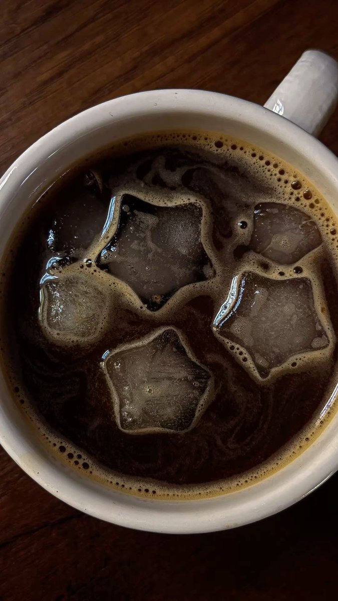 lilyavibe's tweet photo. Star coffe https://t.co/W2pzFIaqnf