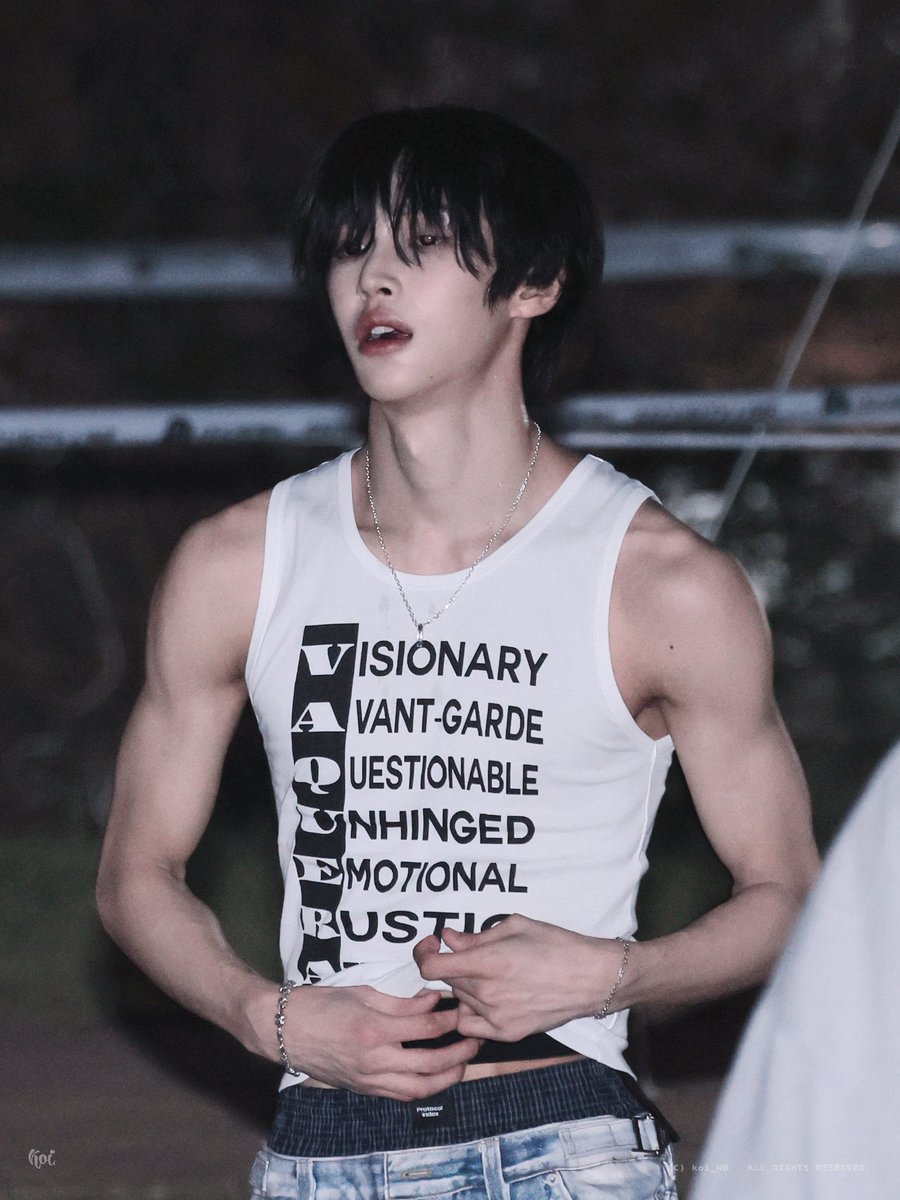 종 tweet media