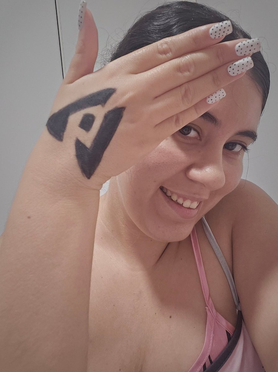 Paola tweet media