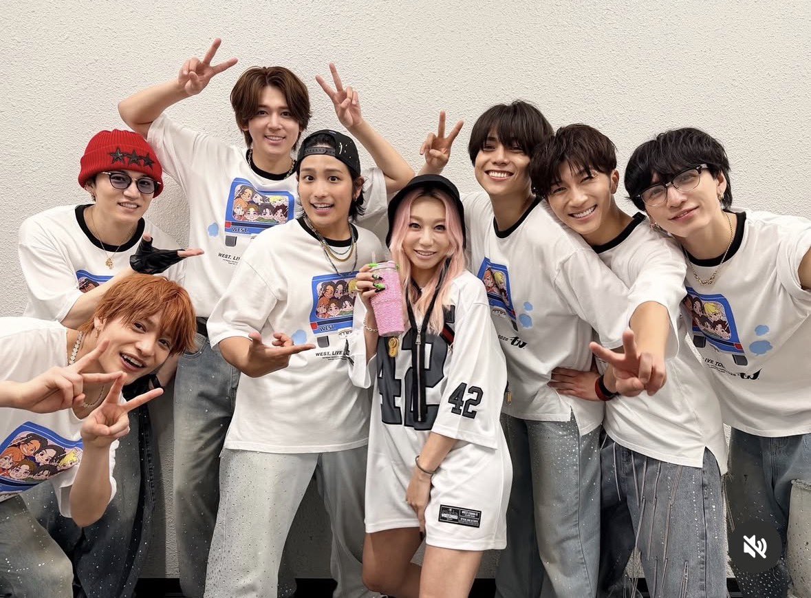 hamada_1104's tweet photo. 10〜20代ｺﾞﾘｯｺﾞﾘに倖田組だった私にとって、夢のような投稿😭😭😭大好きなはまちゃんが、大好きなくうちゃんのこと、姉さんって呼んでるぅ😭😭😭やだ幸せ😭😭😭 https://t.co/PMH31yVCBE