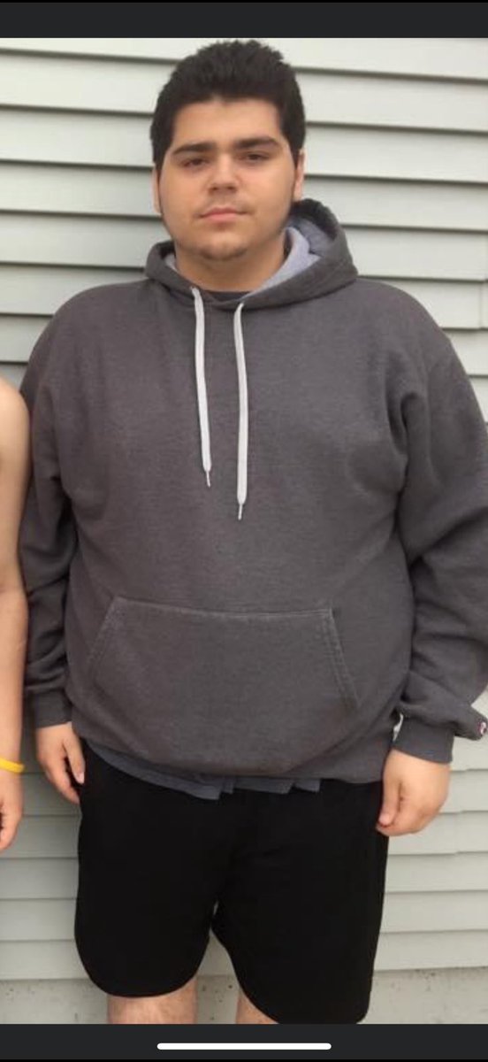 MichaelFilskov's tweet photo. I’ve come such a long way 😭 #weightloss #progress #gym https://t.co/GwtGKJh6ml