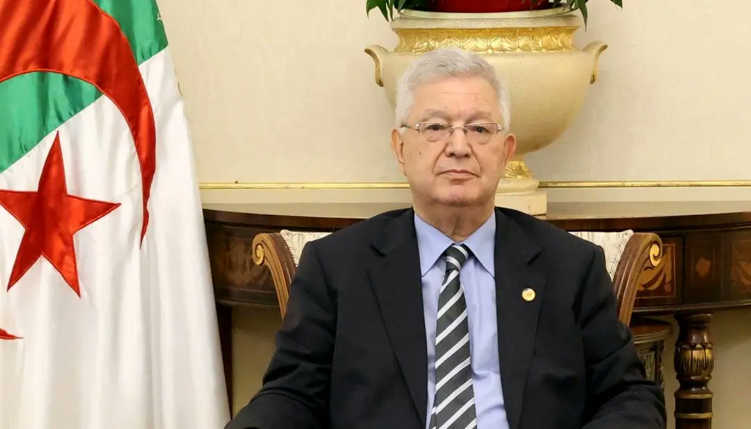 Algerie_aps's tweet photo. Représentant le #président_de_la_République, #Nasri prend part à la cérémonie de prestation de serment du #président_de_Djibouti
🔗https://t.co/qCcO1e2WEV https://t.co/UdIHVWGAcn