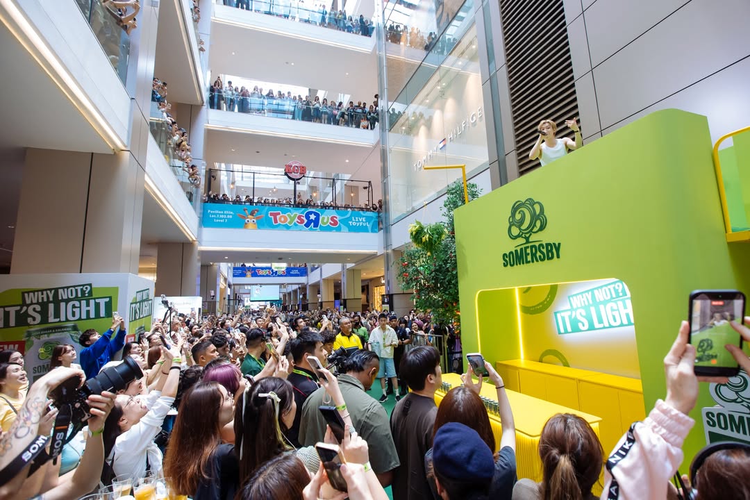 @.pavilionkualalumpur IG update

📸instagram.com/p/DYEtyQeEz3N/…

Thousands of fans gathered at Connection, Pavilion KL on 3 May 2026 as Korean star Yeonjun made a special appearance at the Somersby Light Pop-Up, with many waiting hours just to see him in person. The moment he arrived,