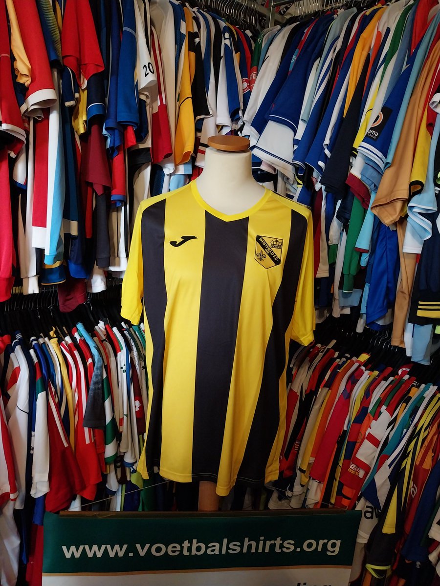 vtblshirts's tweet photo. Last sunday I visited the game between @westfield_fc vs @HanworthVillaFC in London/Woking. Nice playoff final, and managed to obtain a shirt from @westfield_fc to add to the collection!
Thanks for your help @westfield_fc https://t.co/SZA4J1MP6F