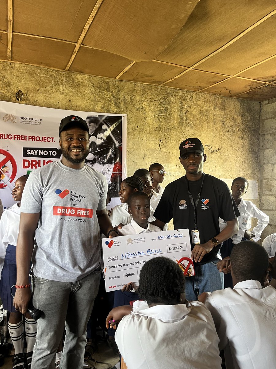 Neoteric_LP's tweet photo. Yesterday at Community Secondary School, Kabusa, we didn’t just speak to students, we planted seeds of awareness, purpose, and a drug-free future.

#drugfreeproject 
#NeotericLp
#saynotodrugs https://t.co/w4tMUjITT1