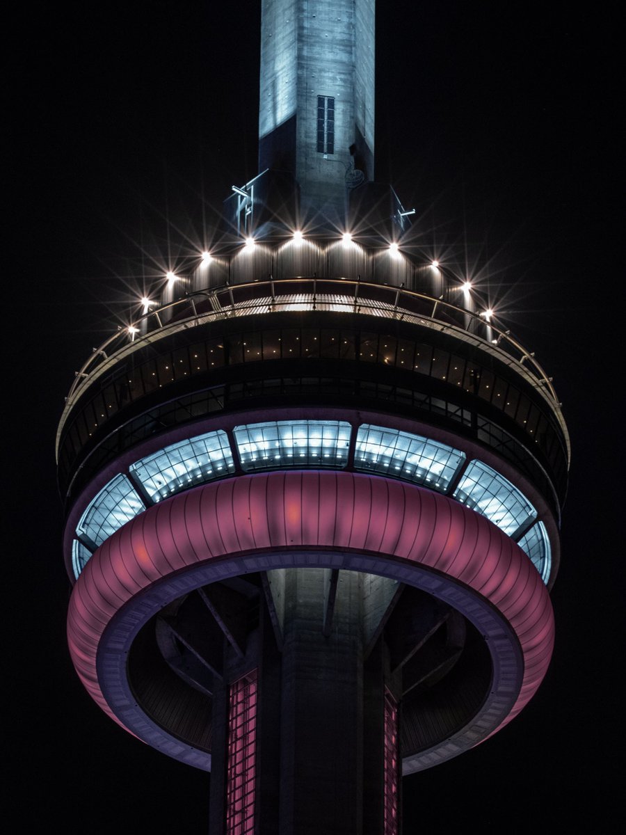 Tonight the #CNTower will be lit burgundy and light blue at the top of the hour for the <a href="/TempoBasketball/">Toronto Tempo</a> home opener 2026 
🏀 
Ce soir, la #TourCN sera illuminée en bourgogne et bleu pâle pour le Match d'ouverture à domicile des Toronto Tempo en 2026