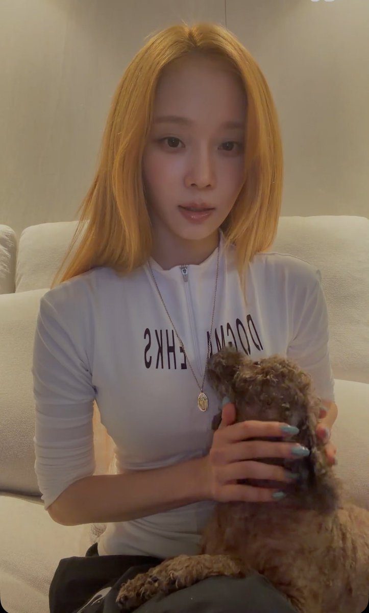 sparklywin's tweet photo. MYYYYYYYY BABY IS HERE https://t.co/Cf0uMimVZx