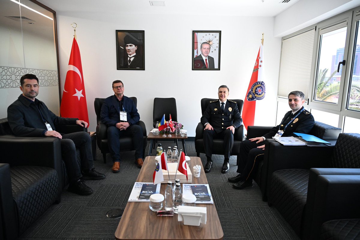 TurkishPoliceFA's tweet photo. At SAHA 2026, Mr. Gökhan DEMİRTOLA, Head of the Foreign Relations Department of the TNP, met with Mr. Benone Marian MATEI, Director General of the Romanian Police, to exchange views on regional security, law enforcement cooperation, and current international security challenges. https://t.co/zKMnUUXqth