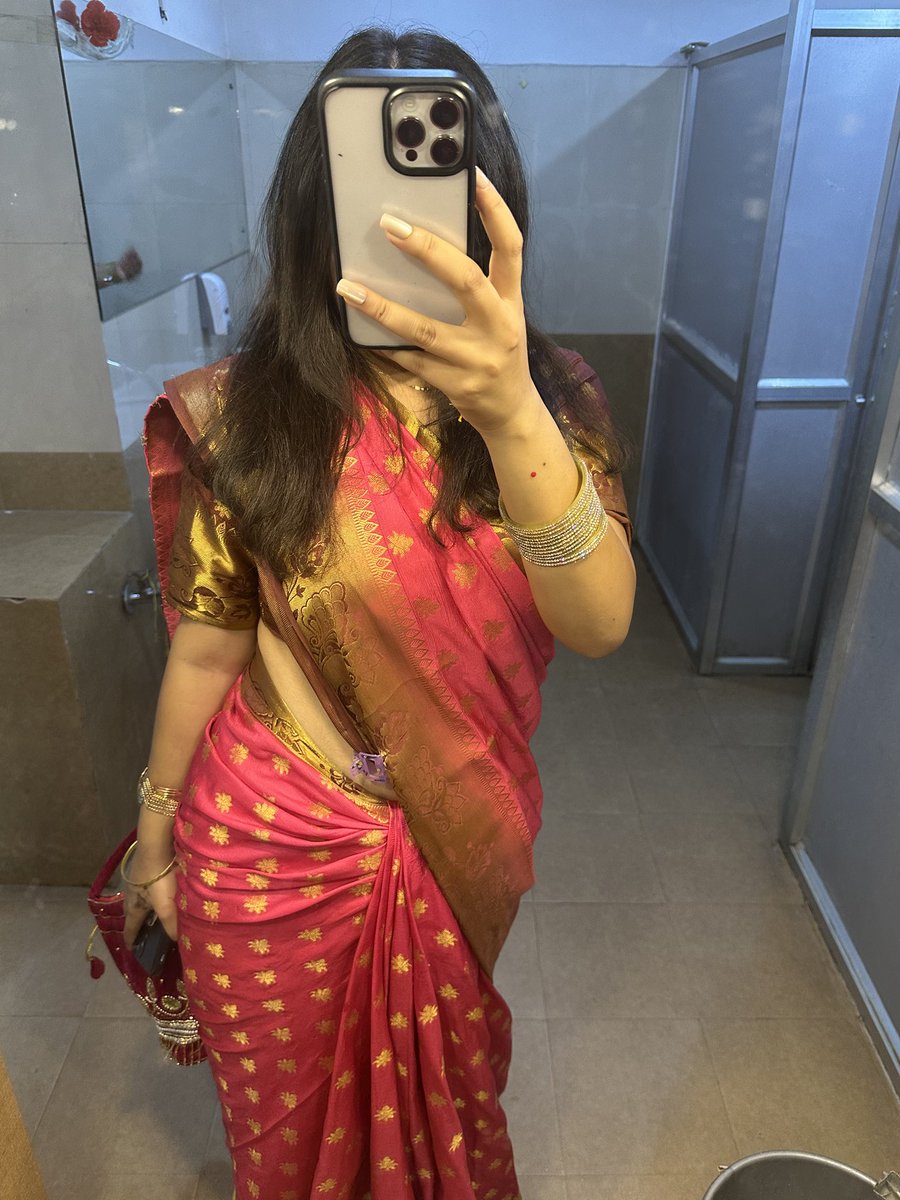 SanskritiR38285's tweet photo. Shaadi media ✨ https://t.co/mjtUXcPTqa