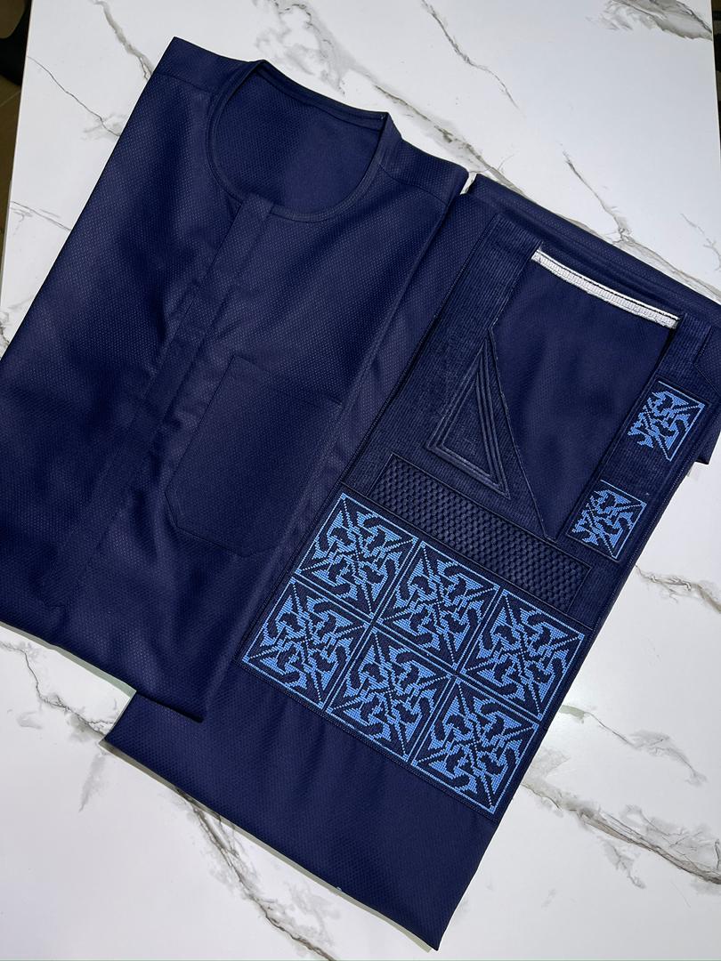 mohyaqoub_'s tweet photo. Jumaat kareem to our esteem customers
#WearDynamicApparel https://t.co/VUCMBxf4dx