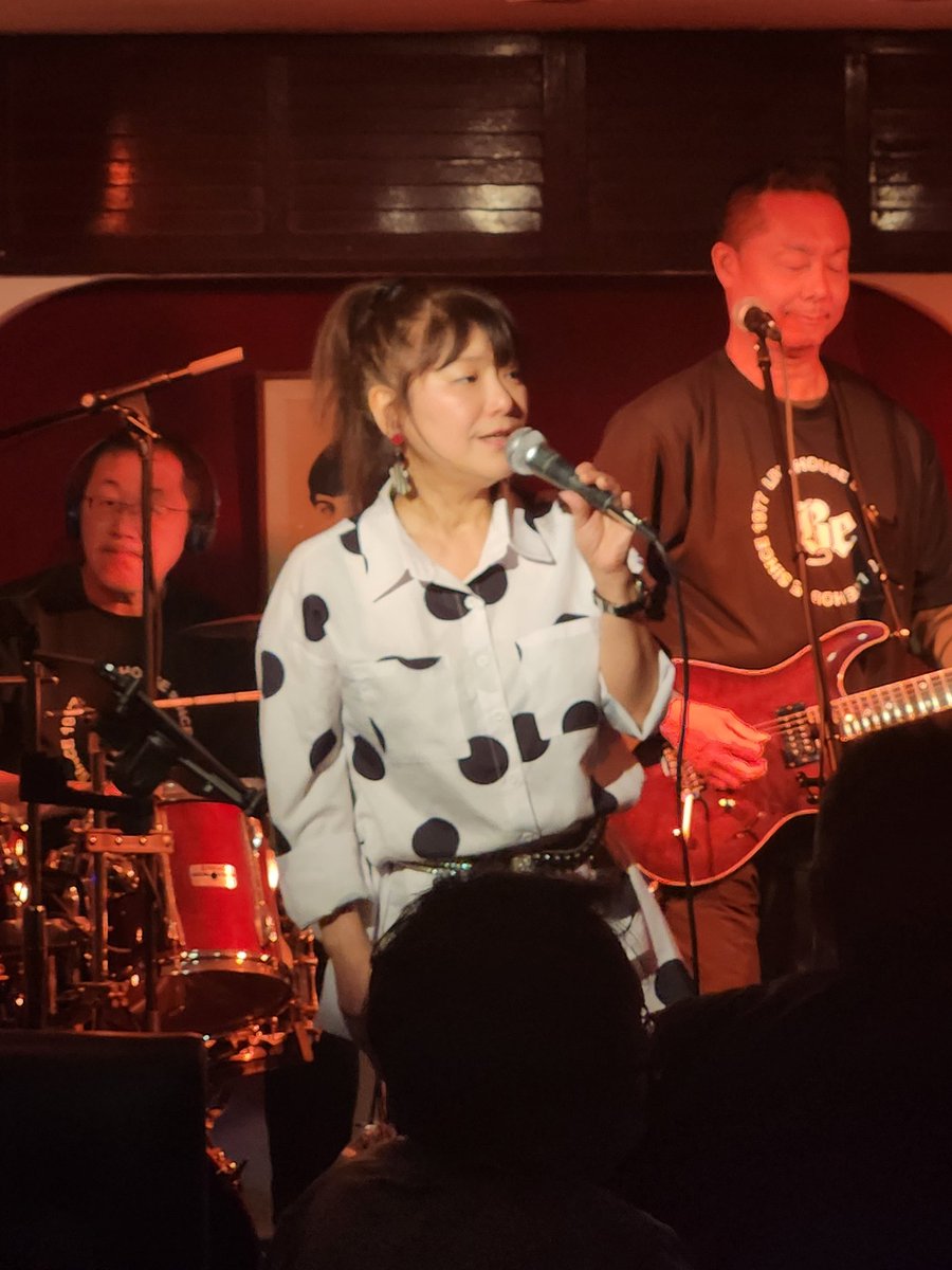 Vermuth1222's tweet photo. 渡辺、遠征ビール😆👍🎉遠征中‼️
今日は激推しのyayA ちゃんのワンマンライブ‼️サイコー😃⤴️⤴️
興奮が収まらない😃
だから、六本木Be さんにハシゴ‼️
小野ひとみさん、サイコー😃⤴️⤴️
      #遠征ビール https://t.co/yeIroue24l