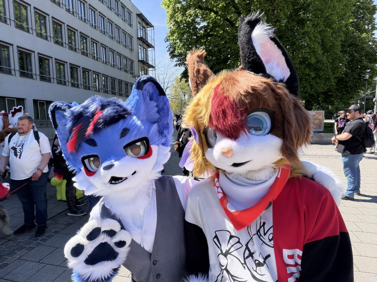 DeltaWolf🔜Furvaria🇩🇪 tweet media