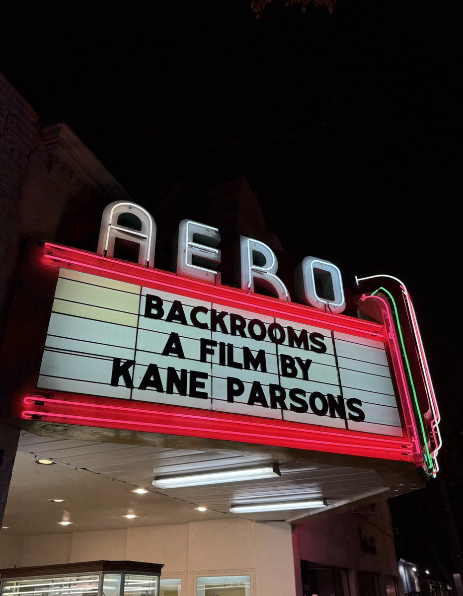 joerussotweets's tweet photo. So many people are gonna come in Kane Parsons’ BACKROOMS.

There ARE still new stories to tell. https://t.co/N8vZA3C2ct