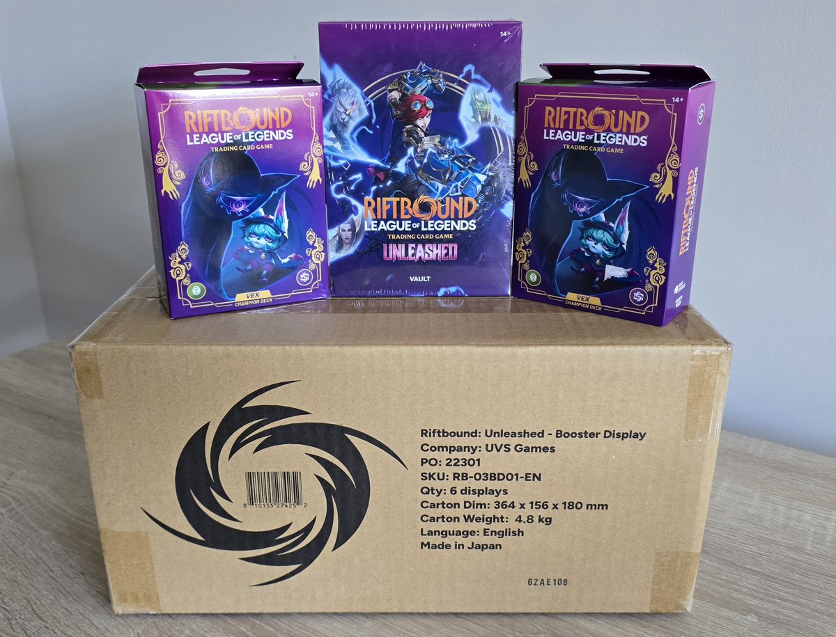 Happy Riftbound Unleashed Release Day!🔥 I slipped and fell at my LGS this morning and my credit card just happened to be in my hand, clumsy me🤷🏼‍♂️ 

Considering dusting off the stream tonight to crack this case, we'll see👀
#Riftbound