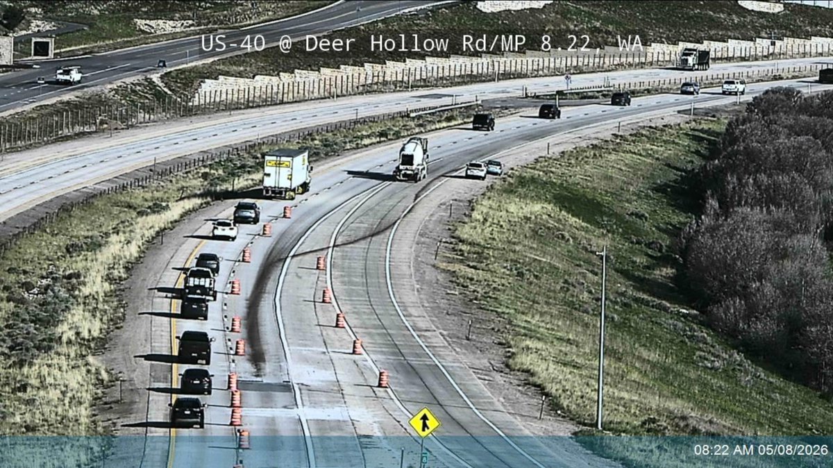 UDOTRegionthree's tweet photo. Lane closure for concrete panel repair on US-40 north of Heber.  

Anticipated opening is at 6:00 pm. 

Expect delays traveling through the workzone northbound just past Mayflower interchange. https://t.co/cKJ1745RTG