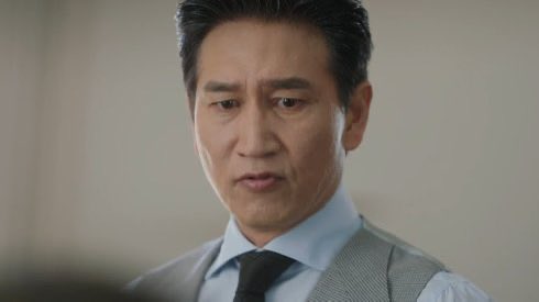 rank bapak paling setan di #PerfectCrown 

1. Bapak Daebi Mama 
2. Bapak Ian daegun 
3. Bapak Huiju 

😭👿