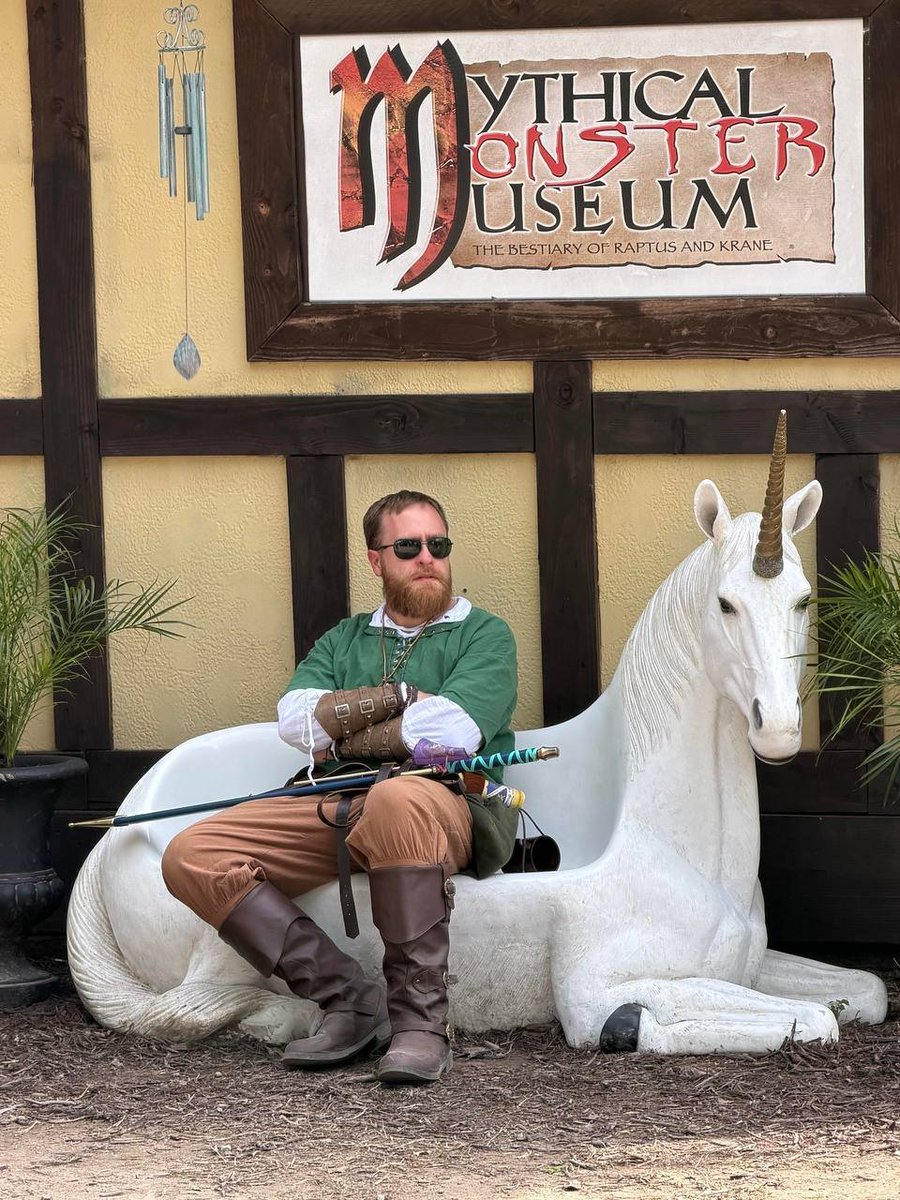 Yvette1688's tweet photo. Not every museum has dragons and unicorns… but life becomes much more interesting when imagination stays alive. 😌 https://t.co/NG5iUHaqeJ