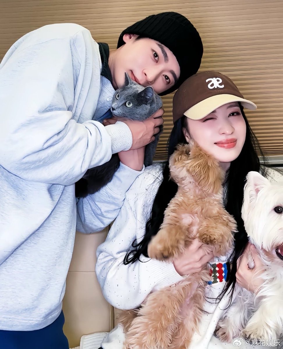 Wifeychuran's tweet photo. I miss How Dare You era 😭 !!! Happy 91 days 💗💗💗💗💗 https://t.co/6zcRBDELiE