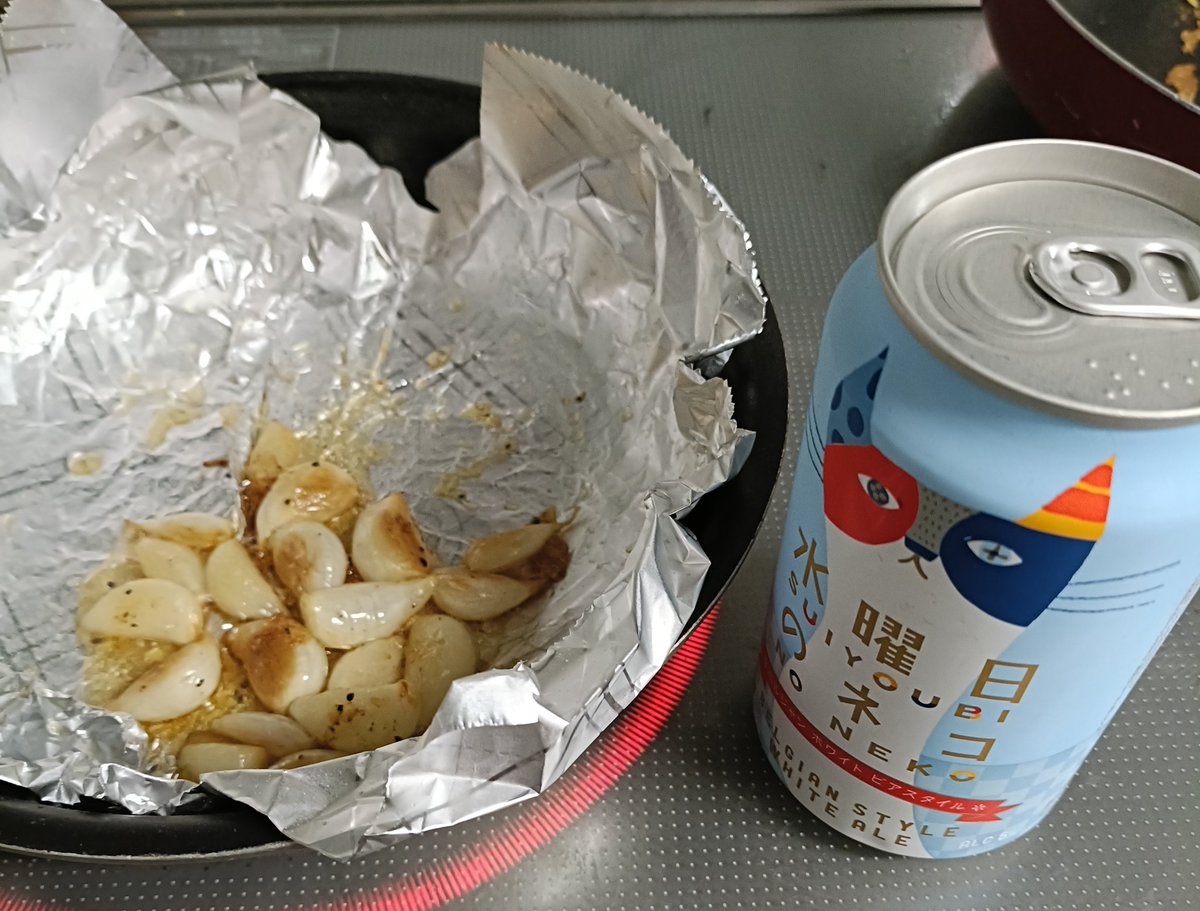 altena_REALITY's tweet photo. うおー！にんにくとビール🍺たまらん🤤
一缶300円超えのお高いビールぞ… https://t.co/qS723y08jm