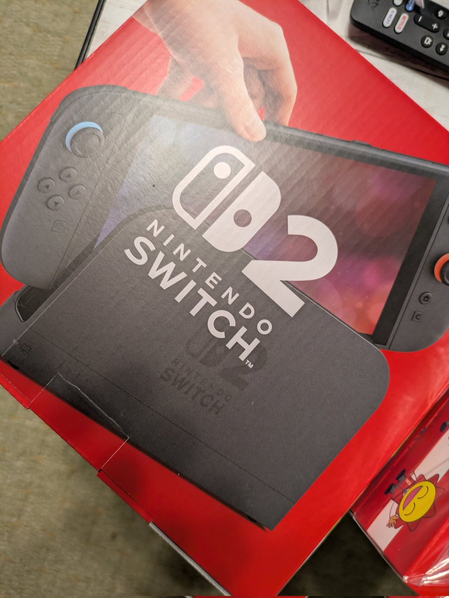 ルンたん様　2点おまとめ お誕生日プレゼントでSwitch2を2個買った。 つまりこれはほんとのSwitch2