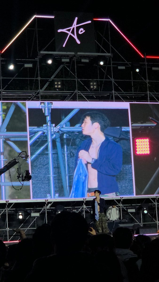 녕 tweet media