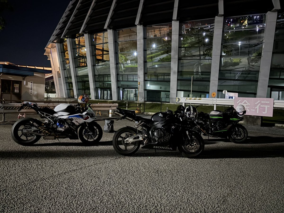 e92freak's tweet photo. サーキットからのナイツー&amp;カメ活
夜撮影の良い勉強になった〜久々にM3も撮りたいな https://t.co/On6taHGJvf