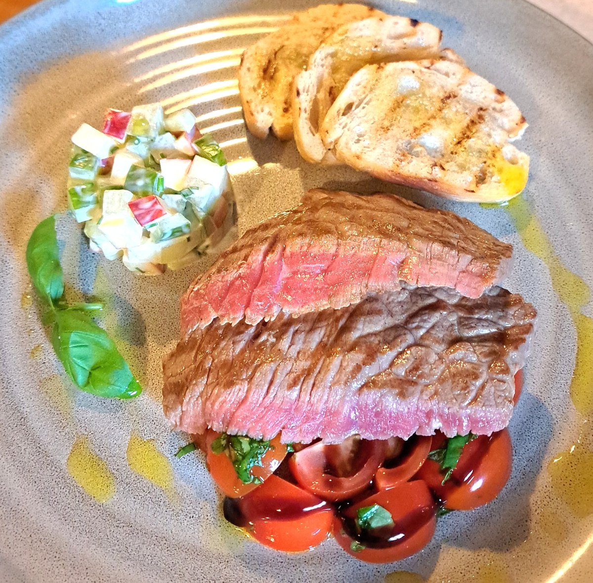 MeadesMenu's tweet photo. WALKING A THIN LOIN
It is a gamble to count on prepacked minute steaks to be actually tender so best to ask a good butcher to slice them in front of you. 
https://t.co/Pt7gxV8JzH
#minutesteaks #craftbutcher #meathchronicle #irishbeef #supportlocal #barbequeseason https://t.co/EdjBl8NJ4o