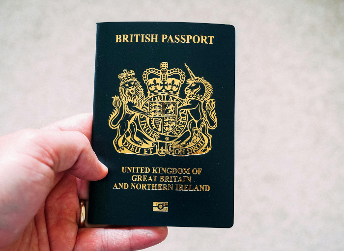 EmovisTag's tweet photo. Travelling to Europe in 2026? 🚗🌍

The EU’s new Entry/Exit System (EES) launches from April 2026, replacing passport stamps with digital border checks, including facial and fingerprint scans for many travellers.

Find out more: https://t.co/QI7fBgl8qP https://t.co/UEdSkL6dRu