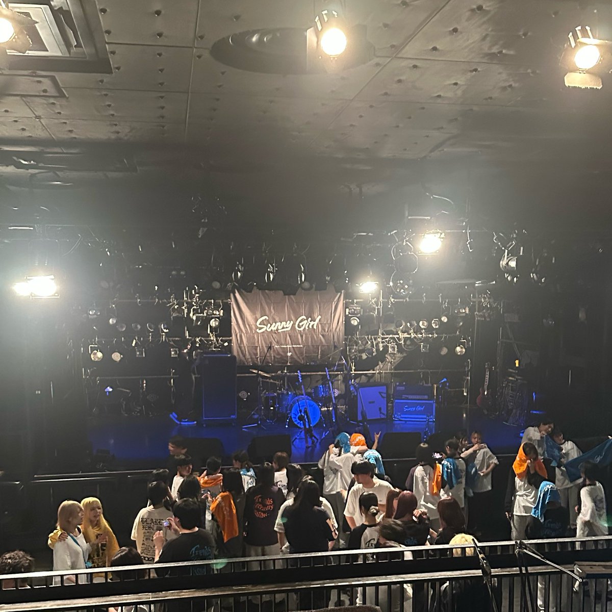 は tweet media