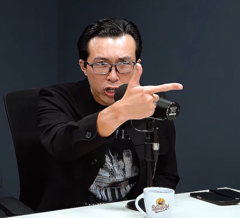 비 ✮ b e e. tweet media