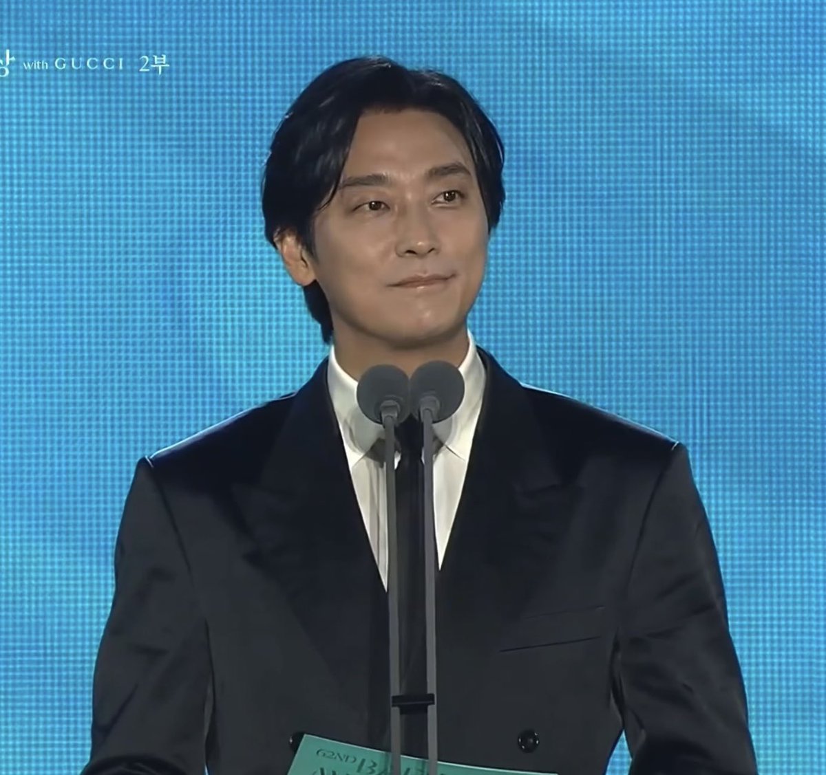 훈느 tweet media