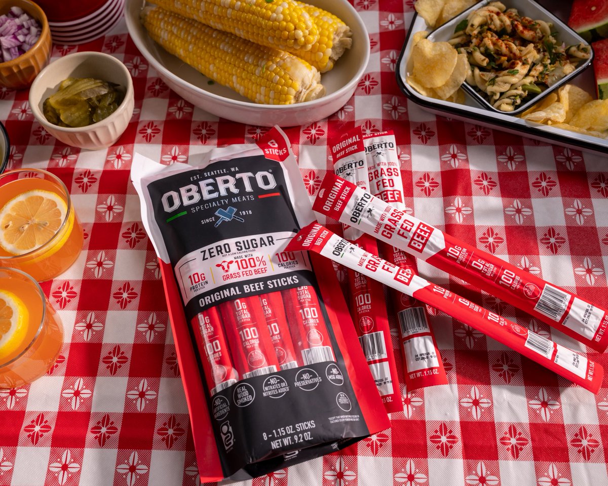 ObertoBeefJerky's tweet photo. Summer days aren't just for sippin and BBQ! 10g Protein. 0g Sugar. #OhBoy! Oberto 🥩 https://t.co/ymaxslRsjm