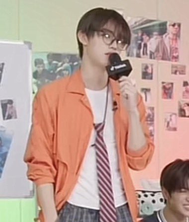 킻.. tweet media