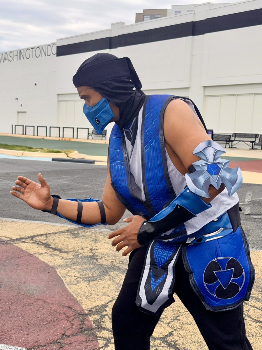 BossManRugby's tweet photo. Here’s My Sub Zero Cosplay! Mortal Kombat Movie Comes Out Today, May 8th! #mortalkombat #subzero #mortalkombatthemovie #cosplay https://t.co/qu1WHw2WFQ