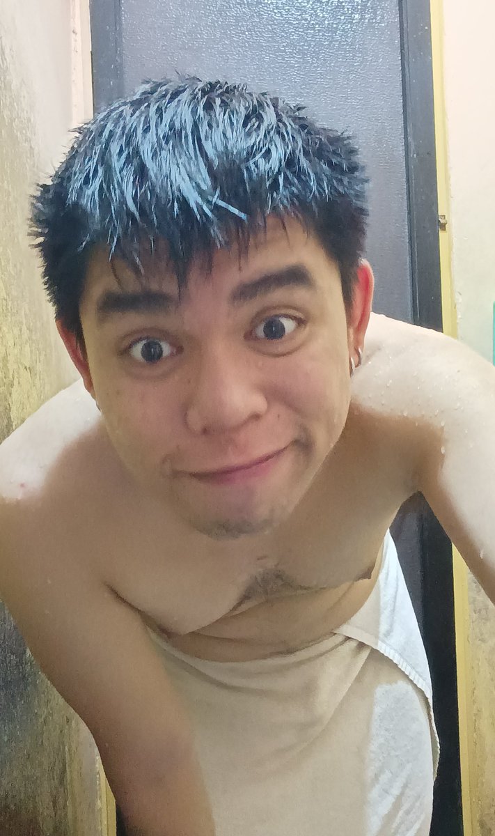 VinterMelon's tweet photo. I just thought I looked cute here. https://t.co/vExfrx67qs