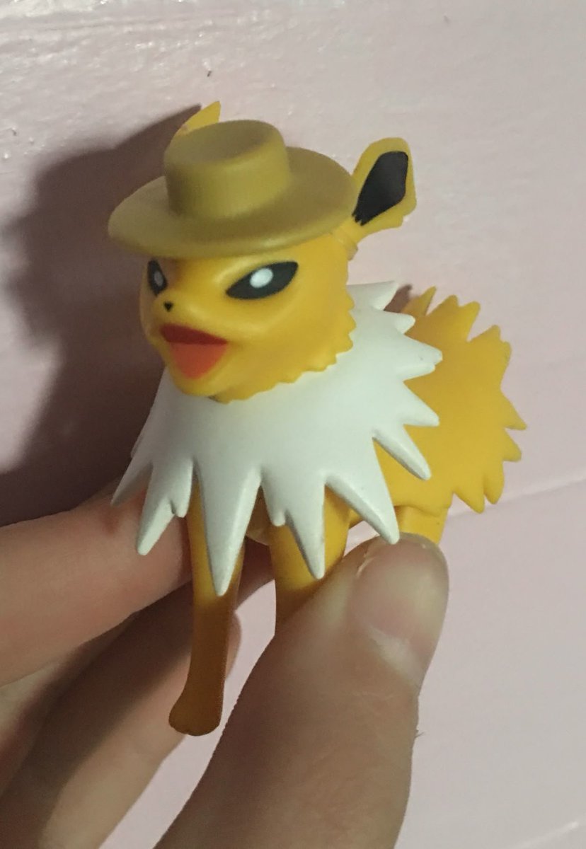 Out of Context Pokémon tweet media
