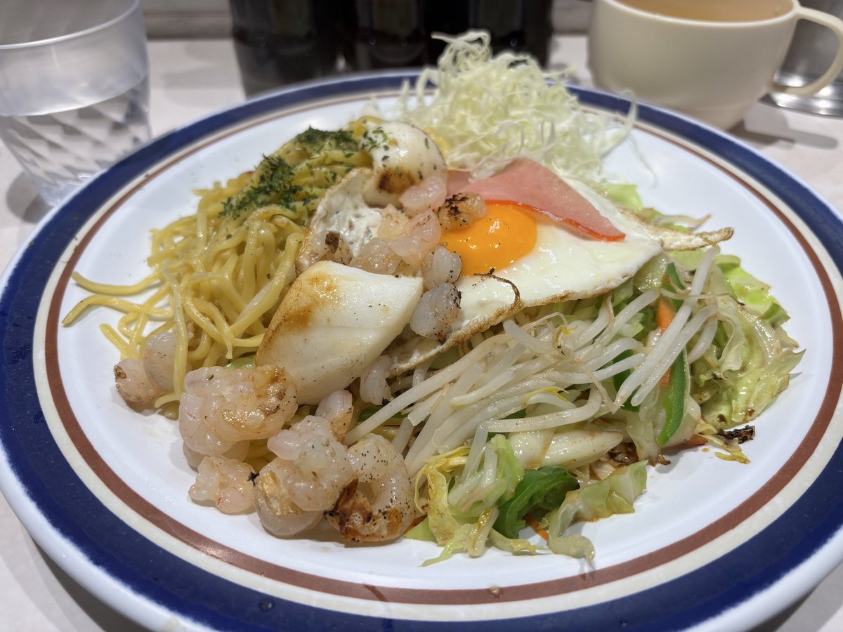 niku_tabemonno's tweet photo. @ONRYOUonsen コレは美味そう😋
もちろんオケー
ざるラーメンに飽きたら、炒めて塩焼きそばにウスターソースだけかけて食べる https://t.co/hT9obeL0cg