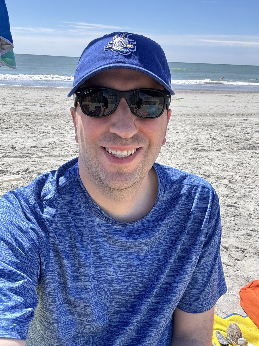 MikeGotses's tweet photo. Repping @GoYardGoats for last day at the beach☀️🏖️ https://t.co/82XcPfFQIF