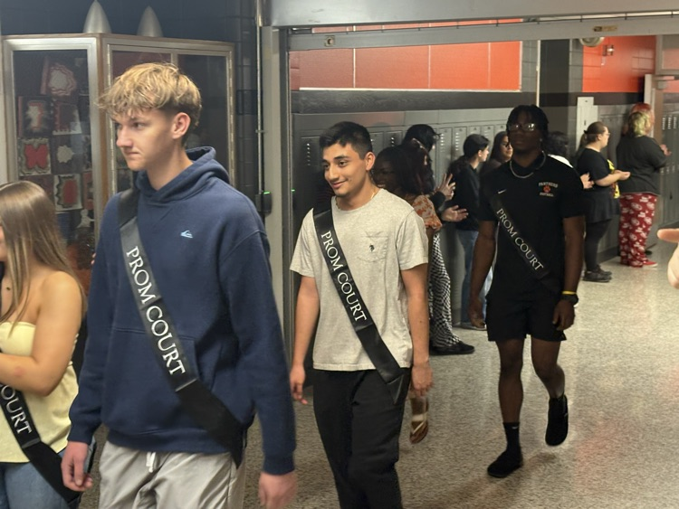 UTPanthers's tweet photo. Congratulations to the prom court!  Everyone have a great prom this weekend! https://t.co/SvcI548MHO