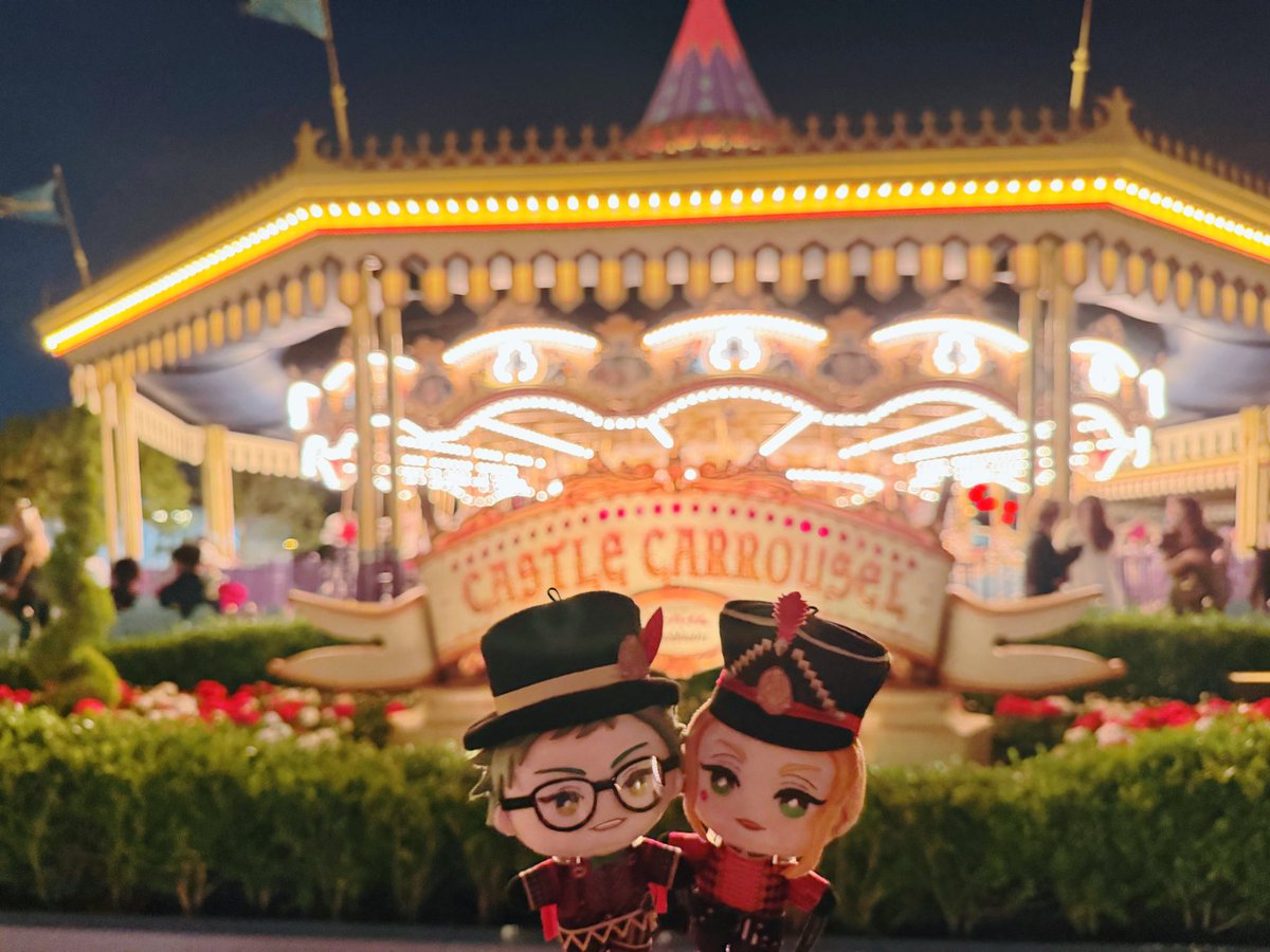 tk_mkt_'s tweet photo. 今日は数年ぶりにディズニーランドに行って来たよー🎡✨
めっちゃ空いてて乗りたいアトラク全部制覇したからビッグサンダーマウンテンおかわりした😋
ってかプレイフルぬいとランドの相性良過ぎ最高😍 
Eパレが風キャンだったのは残念だったけど、リーチで特効の瞬間の事故みたいな写真撮れたｗ https://t.co/avz6eQBO5n