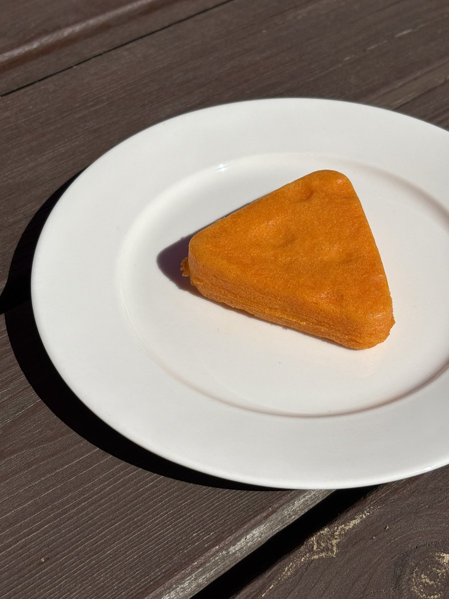 임실치즈 테마파크🧀💛📒🔑💡🥠🧈

사실 임실치즈 유명한건 알고 있었는데 이런 테마파크가 있는 줄은 몰랐어! 
이번에 할머니네 집 갔다가 오는 길에 들려서 잠깐 구경하고 왔는데 생각보다 엄청 잘 관리되어있고 건축물들도 너무 예쁘고 피자 만들기나 치즈 만드는 체험 할 수 있는 프로그램도