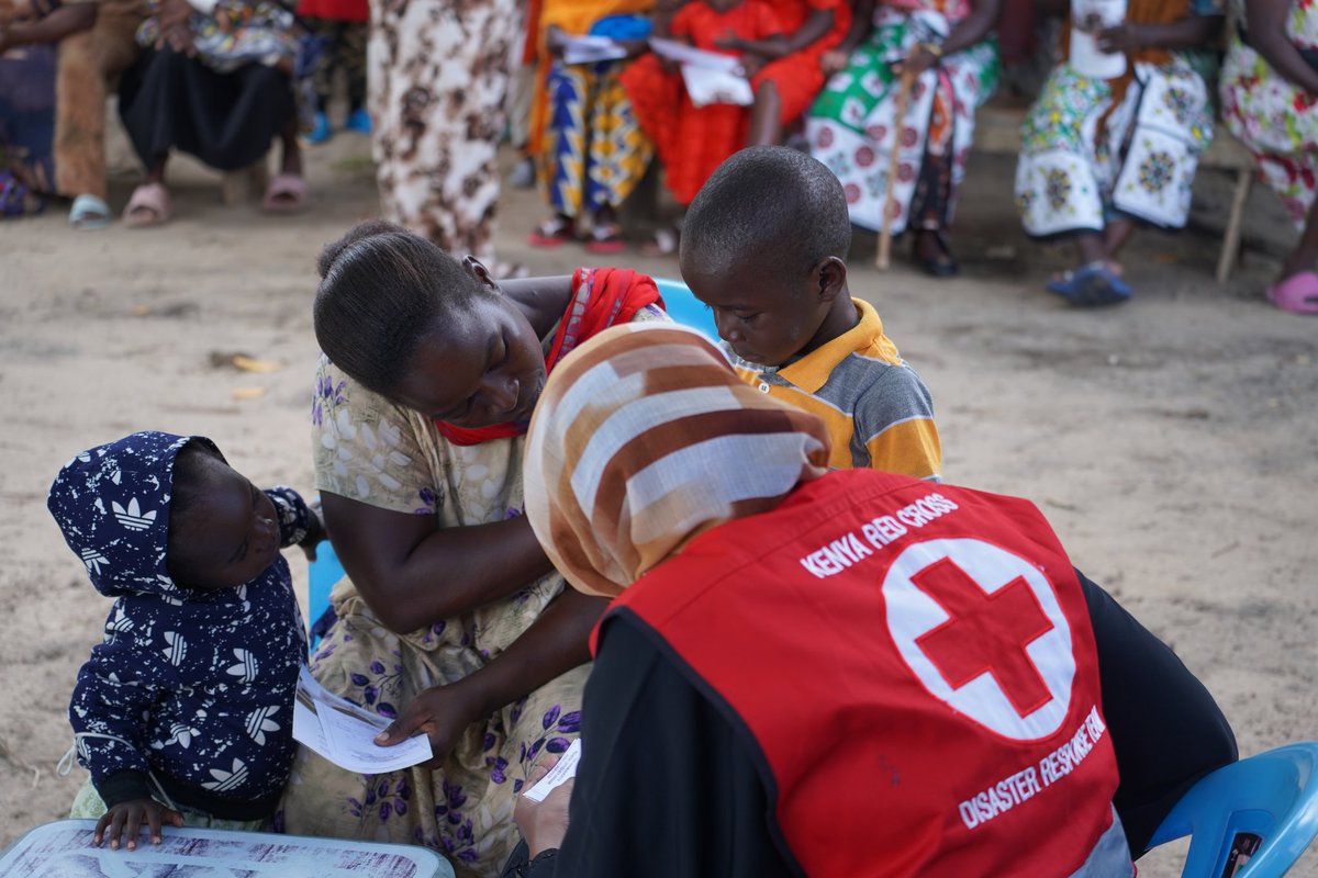 PIETROSCARTEZZI's tweet photo. Celebrating the #redcrossday in Lamu 🇰🇪 where the amazing team of @KenyaRedCross delivers various health services to the local communities: from distributing of medicines to MHPSS support, from rehab of drug addicted persons to empower disadvantaged people. @crocerossa ⛑️ 🫶🏿 https://t.co/NOcPYOhYpu