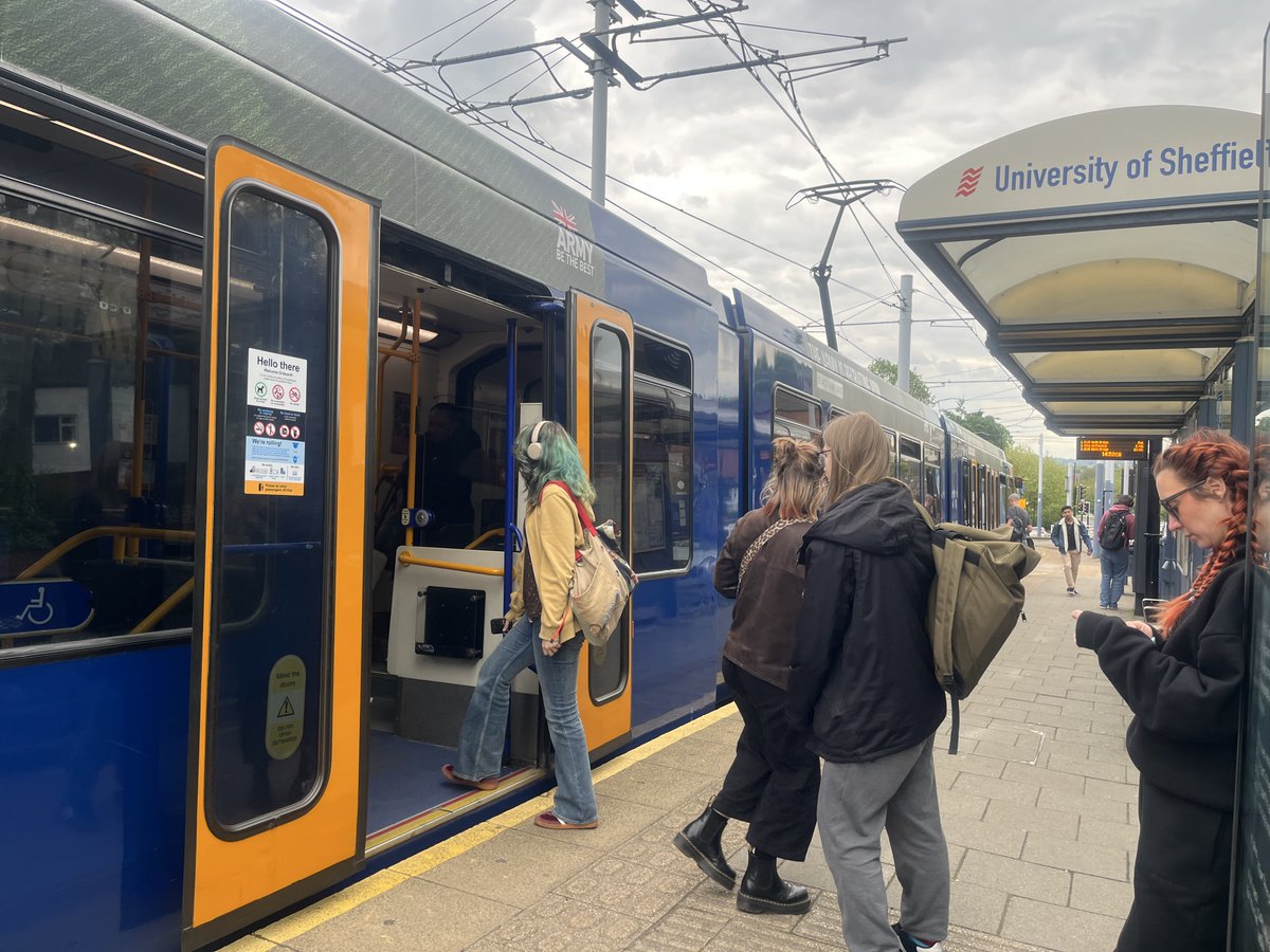 Cara_Clarke_'s tweet photo. Thirty seven cameras will be installed in Sheffield this Monday to track travel preferences in the city centre. 🚘🚲🚋

Click the link below to find out why!⬇️
https://t.co/Aml4tl9Fna

#Sheffield #Sheffieldnews #publictransport https://t.co/0rkwfl7BBa
