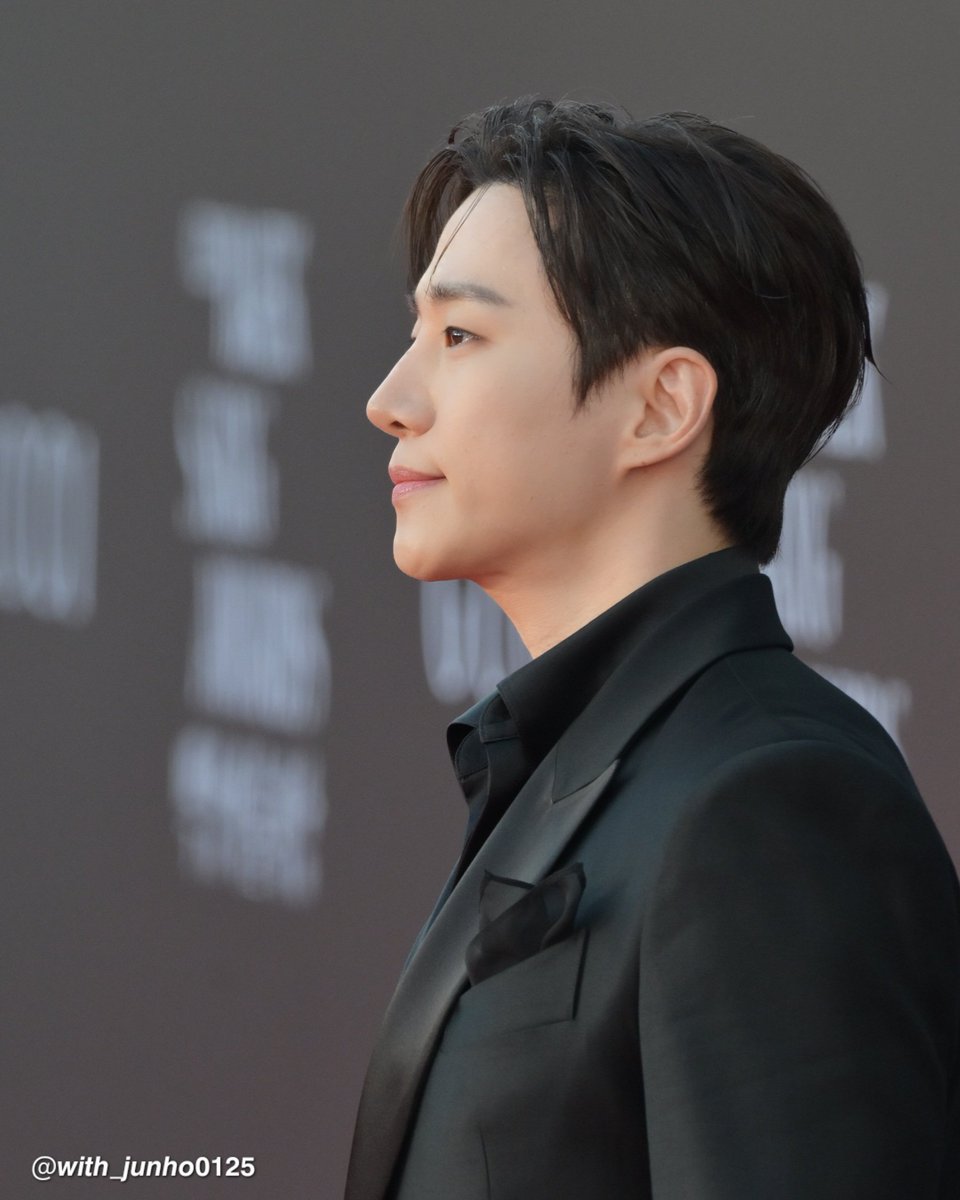 앞으로 더욱 빛날 배우 이준호💛

제 62회 백상예술대상 레드카펫
#이준호 #LEEJUNHO
#O3collective